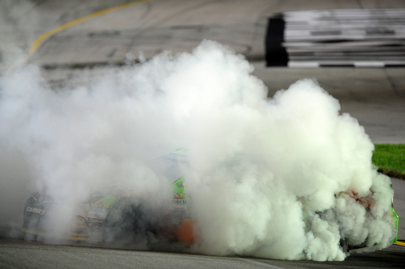 Illustration for article titled Kyle Busch's Leg Injury Doesn't Even Matter After Second Win Of Season